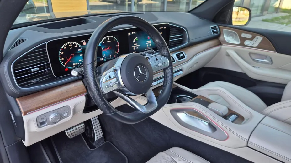 MERCEDES-BENZ GLS -