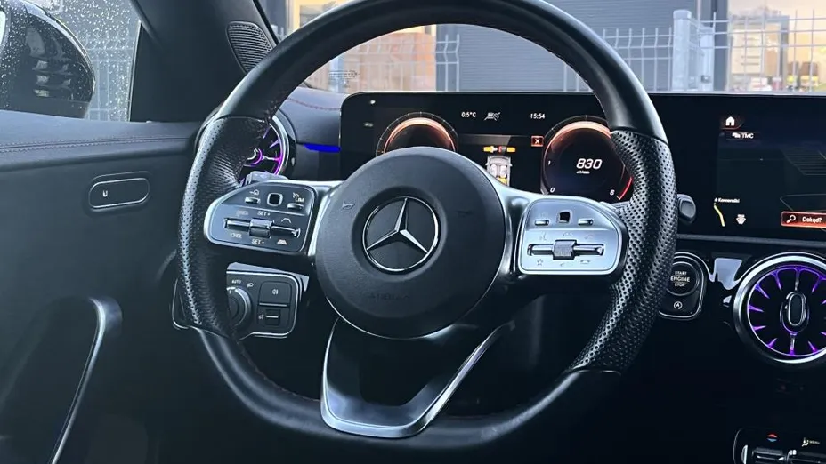 MERCEDES-BENZ CLA CLA 200 d AMG Line 8G-DCT