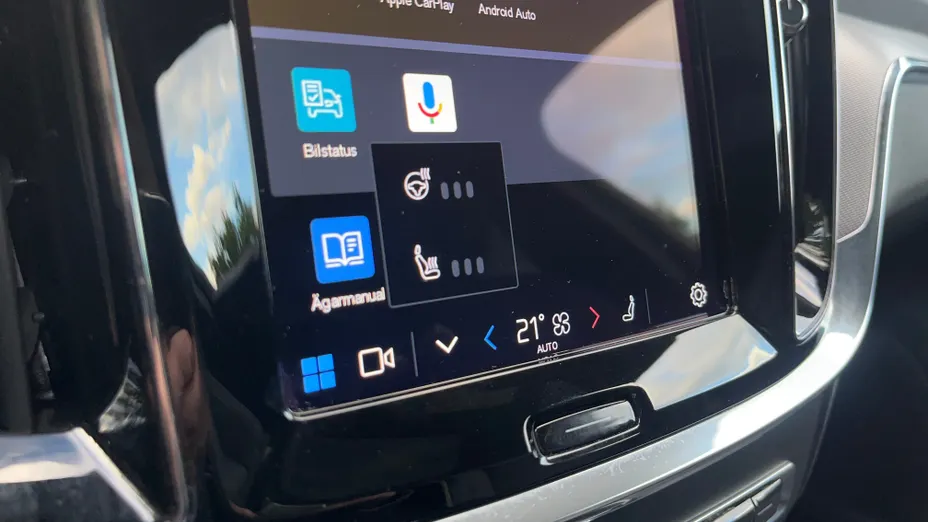 VOLVO XC60 XC60 T6 Plug-In Hybrid AWD Plus Dark aut