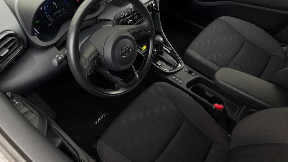 TOYOTA Yaris Yaris Hybrid 1.5 Style