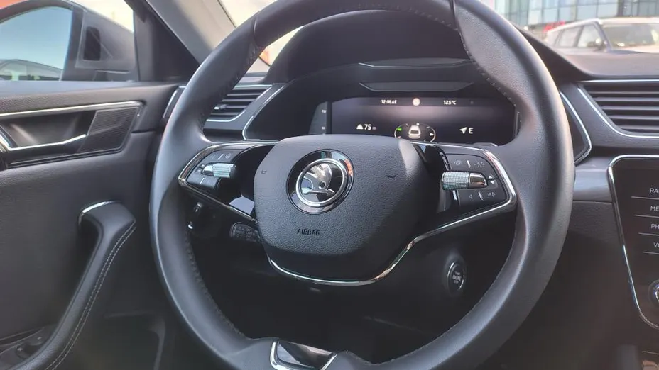 SKODA Superb Superb 2.0 TDI SCR Style DSG