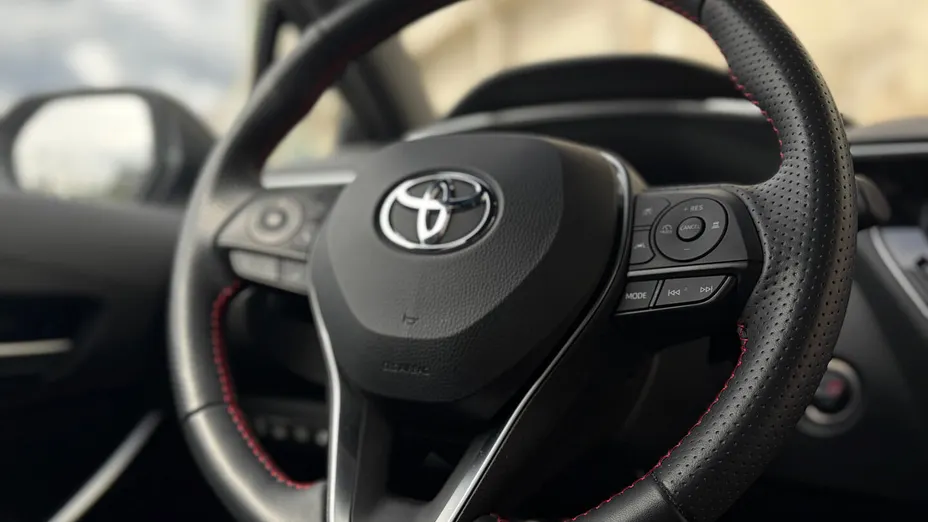 TOYOTA Corolla Corolla 2.0 Hybrid GR Sport