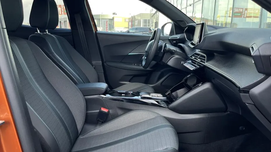 PEUGEOT 2008 2008 1.2 PureTech Allure S&S EAT8