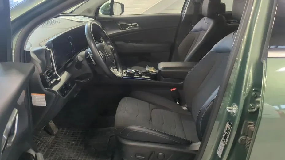 KIA Sportage Sportage 1.6 T-GDI HEV Business Line 2WD aut