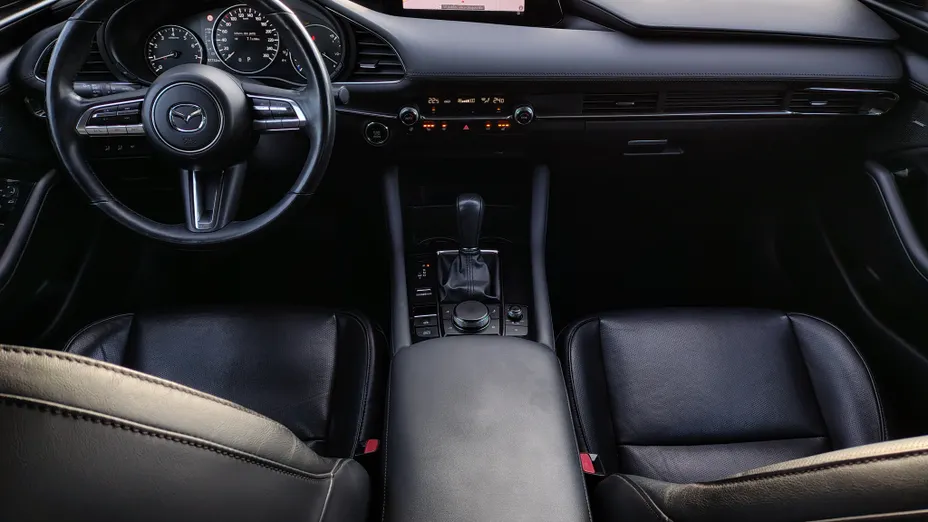 MAZDA 3 3 2.0 mHEV Hikari aut