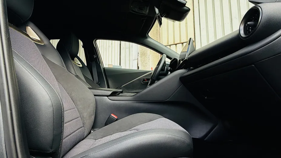 TOYOTA C-HR C-HR 1.8 Hybrid Executive