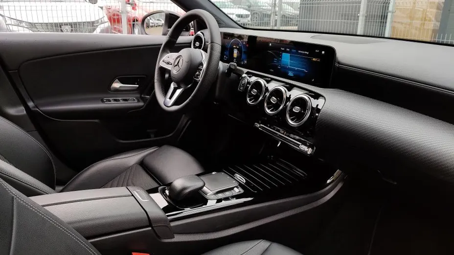 MERCEDES-BENZ A Klasa A 200 d Progressive 8G-DCT