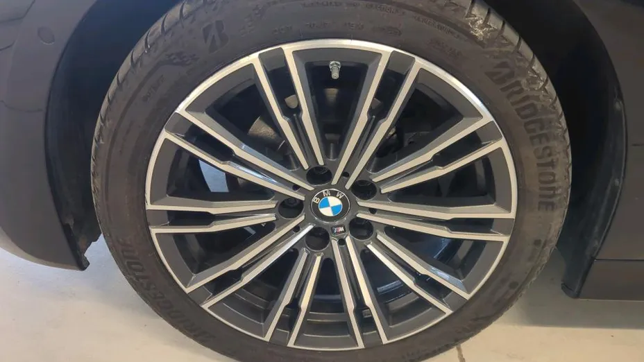 BMW Seria 3 318i M Sport aut