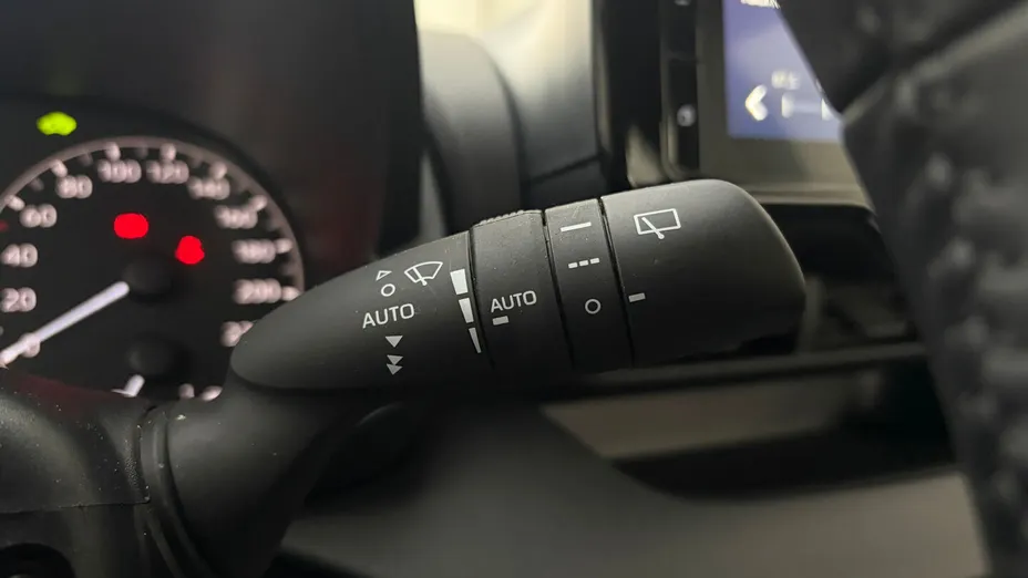 TOYOTA Yaris Yaris Hybrid 1.5 Comfort