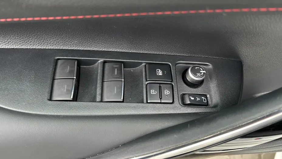 TOYOTA Corolla Corolla 2.0 Hybrid GR Sport Dynamic