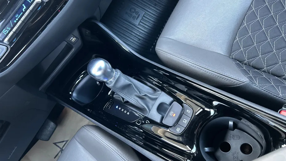 TOYOTA C-HR C-HR 1.8 Hybrid Executive
