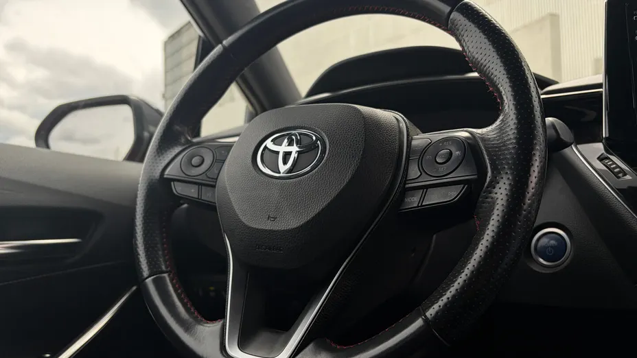 TOYOTA Corolla Corolla 1.8 Hybrid GR Sport