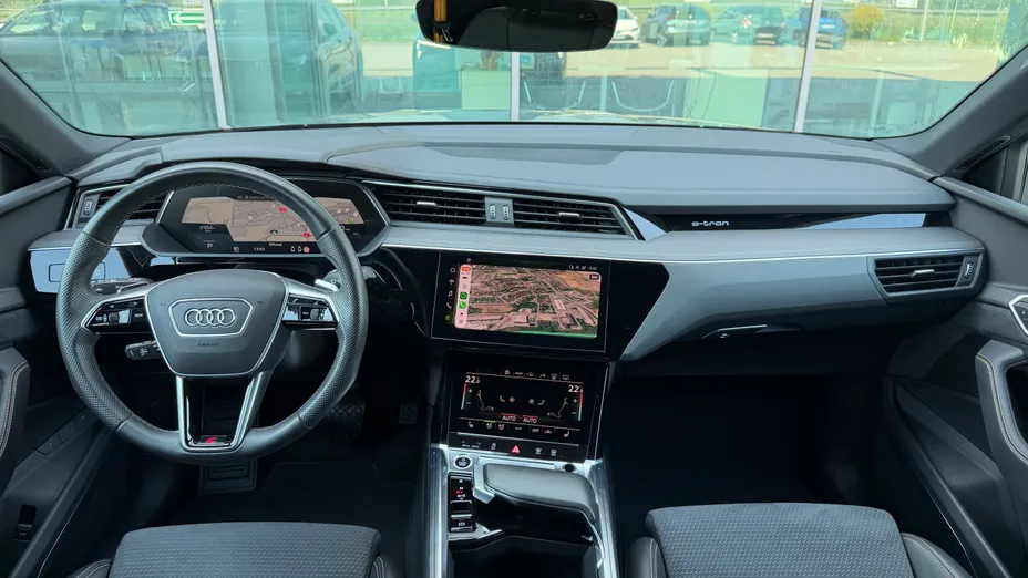 AUDI e-tron Sportback -