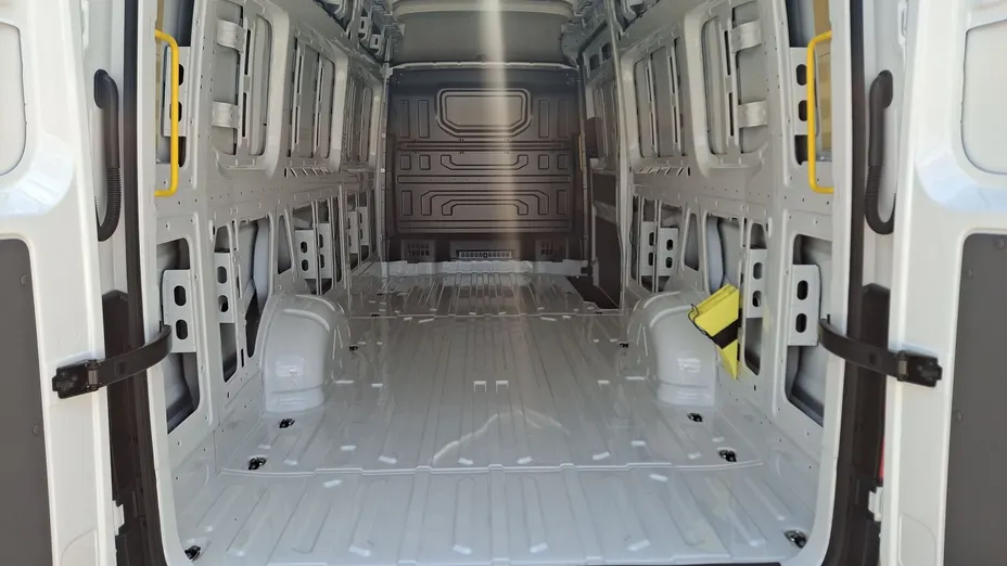 VOLKSWAGEN Crafter Crafter 35 BiTDI (18,4m3) Nowy