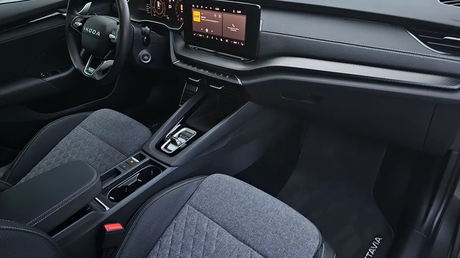 SKODA Octavia -