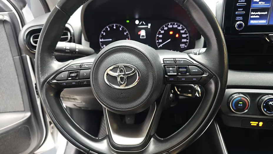 TOYOTA Yaris Yaris 1.5 Comfort