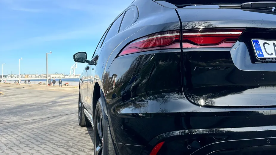 JAGUAR F-Pace F-Pace 2.0 D165 mHEV AWD R-Dynamic S