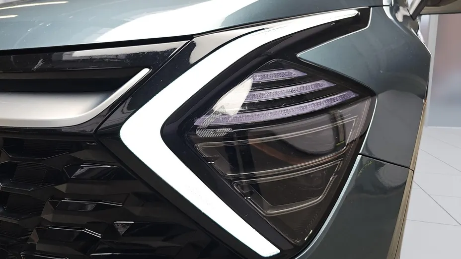 KIA Sportage Sportage 1.6 T-GDI HEV Business Line 4WD aut