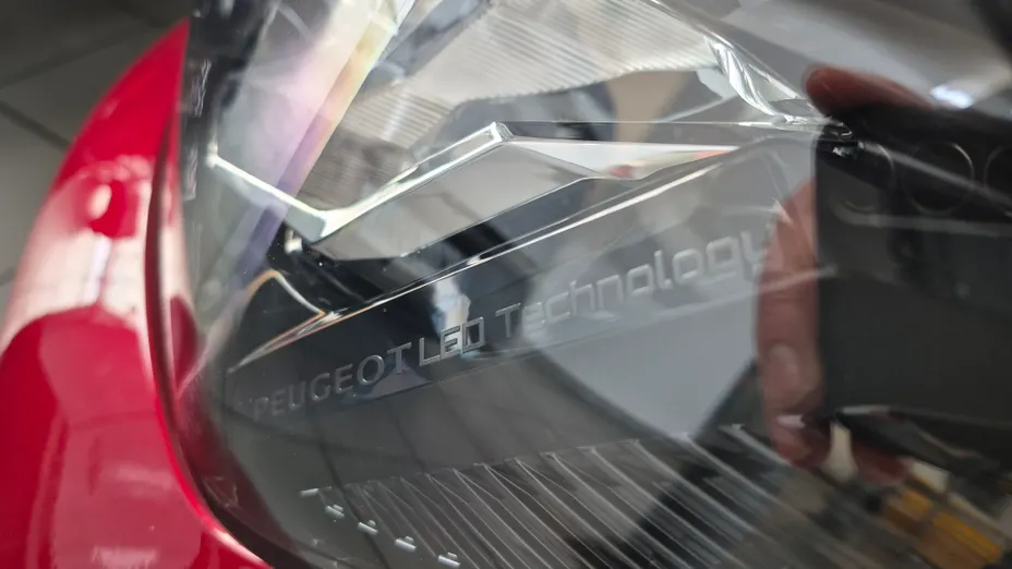 PEUGEOT 2008 2008 1.2 PureTech Allure S&S EAT8