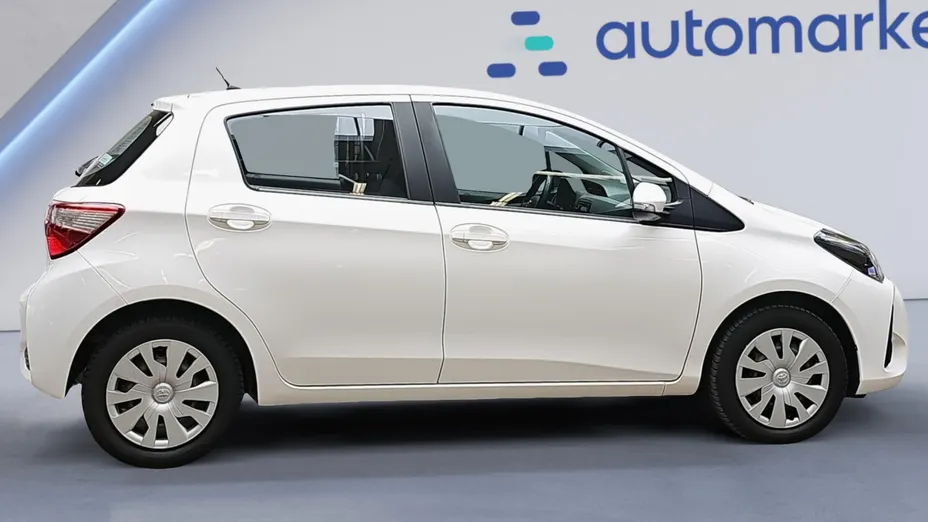 TOYOTA Yaris Yaris 1.5 Active