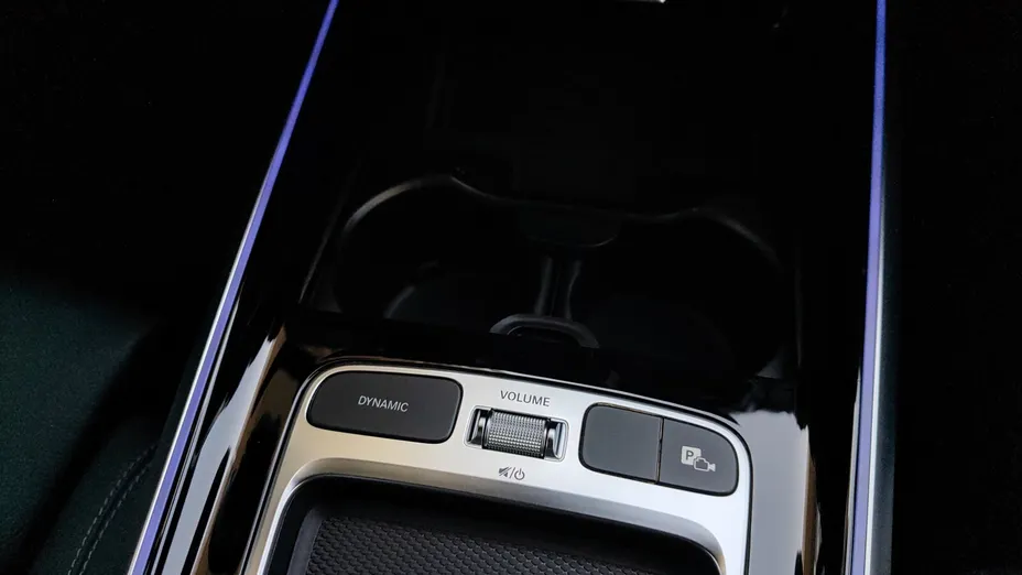 MERCEDES-BENZ GLB GLB 200 Progressive 7G-DCT