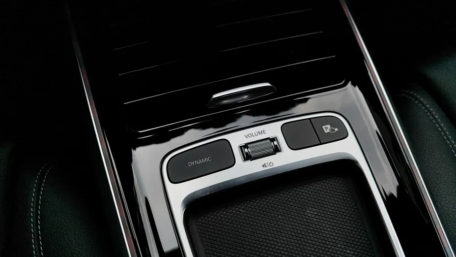 MERCEDES-BENZ GLB GLB 200 Progressive 7G-DCT