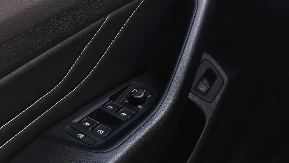 VOLKSWAGEN Arteon Arteon 2.0 TDI 4Motion R-Line DSG