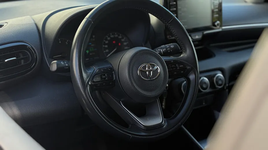 TOYOTA Yaris Yaris 1.0 Comfort