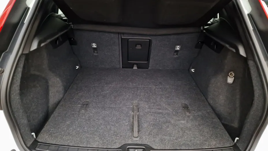 VOLVO XC40 XC40 T3 Momentum