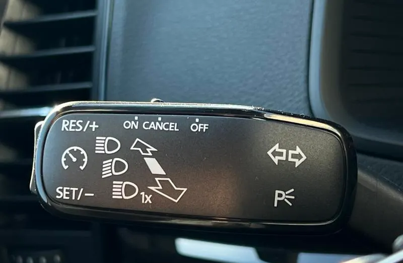 SKODA Karoq Karoq 1.5 TSI ACT Sportline DSG