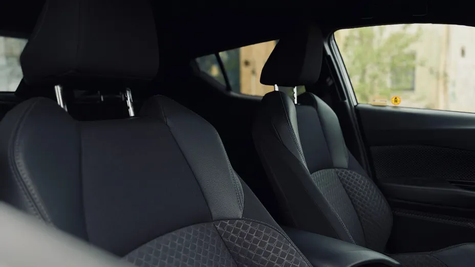 TOYOTA C-HR C-HR 2.0 Hybrid Style