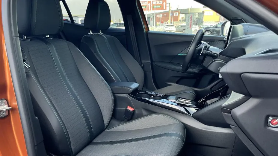 PEUGEOT 2008 2008 1.2 PureTech Allure S&S EAT8