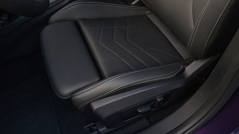 BMW Seria 1 120 mHEV aut