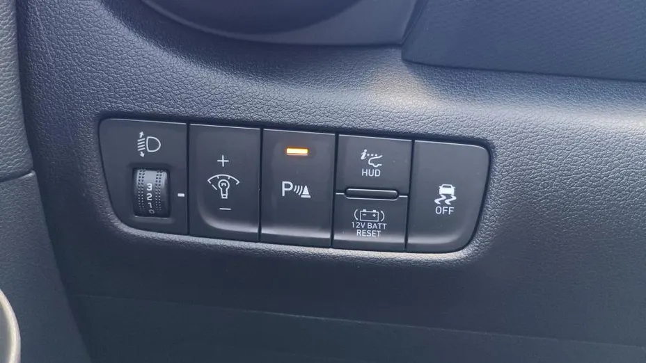 HYUNDAI Kona Kona 1.6 GDI Hybrid Executive DCT