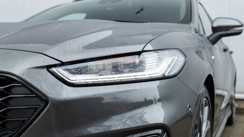 FORD Mondeo Mondeo 2.0 Hybrid ST-Line Plus