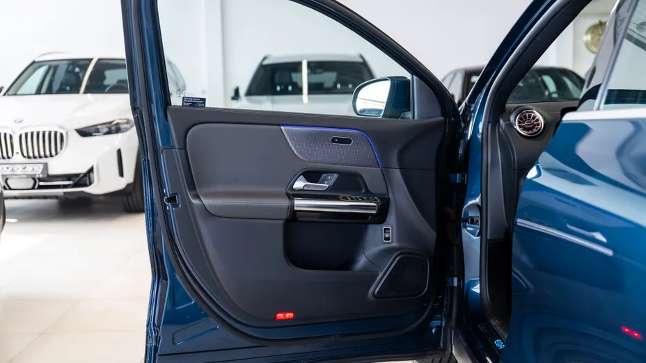 MERCEDES-BENZ EQA EQA 250 66.5kWh Electric Art