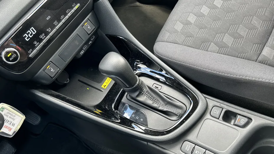 TOYOTA Yaris Yaris Hybrid 1.5 Style