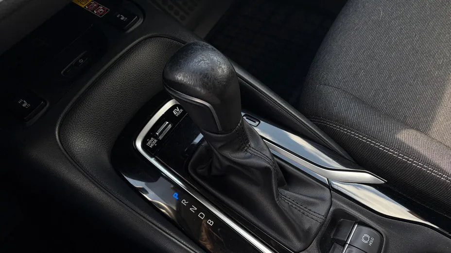 TOYOTA Corolla Corolla 1.8 Hybrid Style