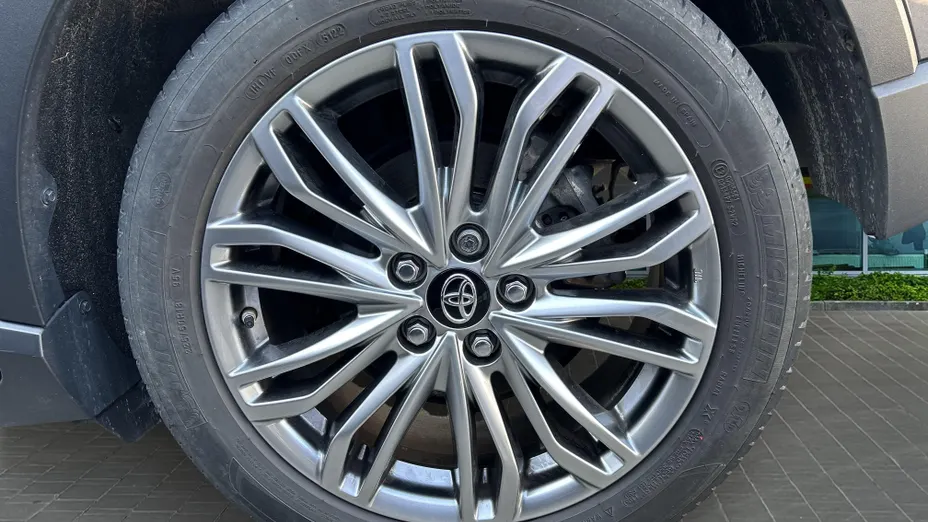 TOYOTA C-HR C-HR 1.8 Hybrid Executive