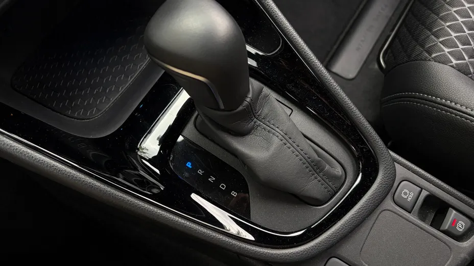 TOYOTA Yaris Yaris Hybrid 1.5 Selection Style