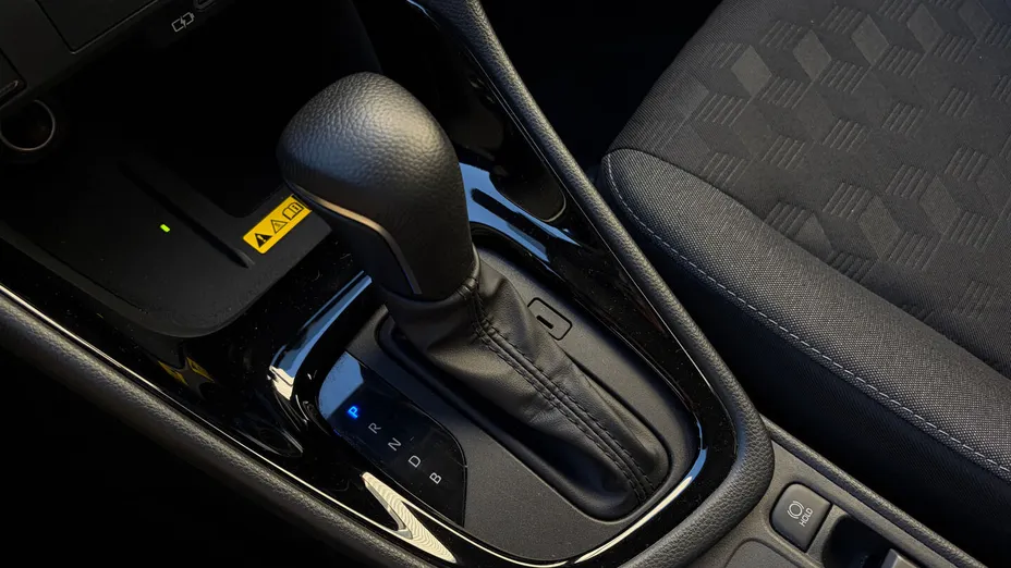 TOYOTA Yaris Yaris Hybrid 1.5 Style