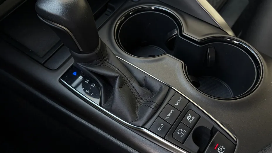 TOYOTA Camry Camry 2.5 Hybrid Comfort CVT