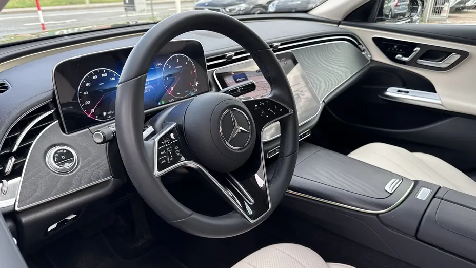 MERCEDES-BENZ E Klasa E 220 d mHEV 4-Matic Avantgarde 9G-Tronic