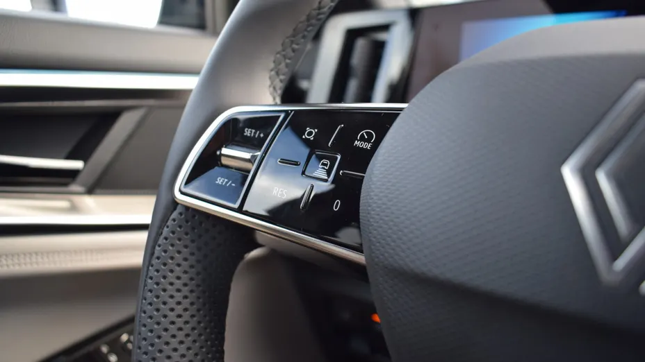 RENAULT Espace Espace 1.2 E-Tech Full Hybrid 200 Iconic MMT 7os.