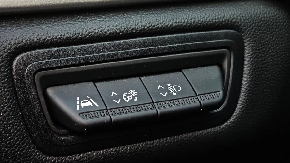 RENAULT Captur Captur 1.3 TCe mHEV Techno EDC