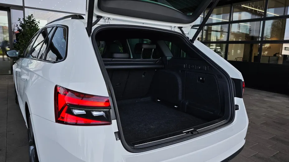 SKODA Superb Superb 2.0 TDI SCR 4x4 Sportline DSG