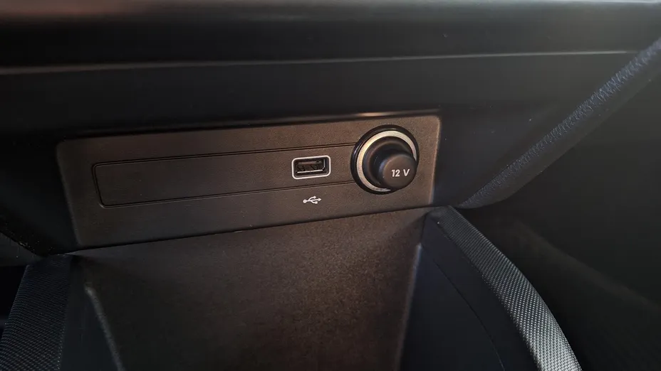 SKODA Fabia Fabia 1.0 TSI Ambition Plus DSG