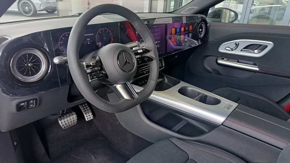 MERCEDES-BENZ CLA -