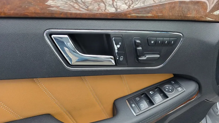 MERCEDES-BENZ E Klasa -