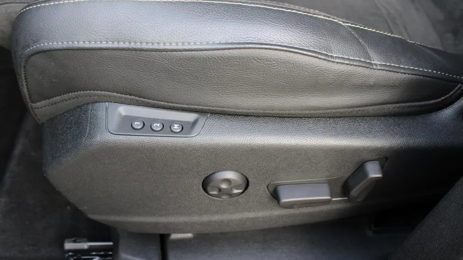 DS DS7 DS 7 2.0 BlueHDi Performance Line + aut